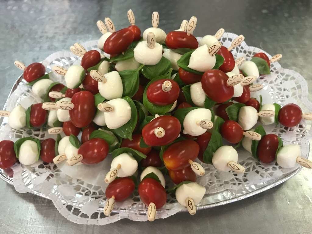 Mozzarella Tomatenspieße der Bäckerei & Konditorei Tippner
