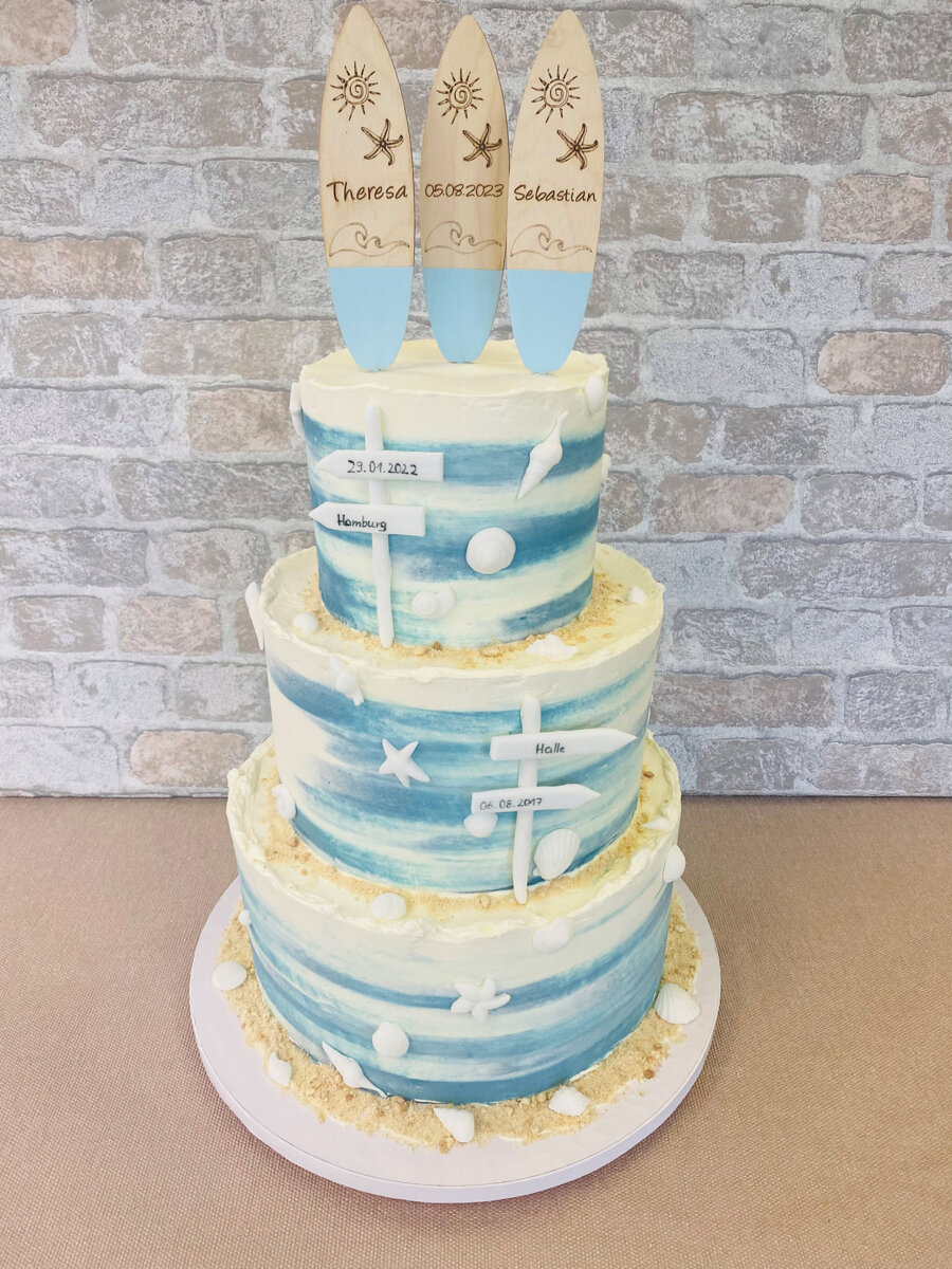 Hochzeitstorte mit Surfbretter